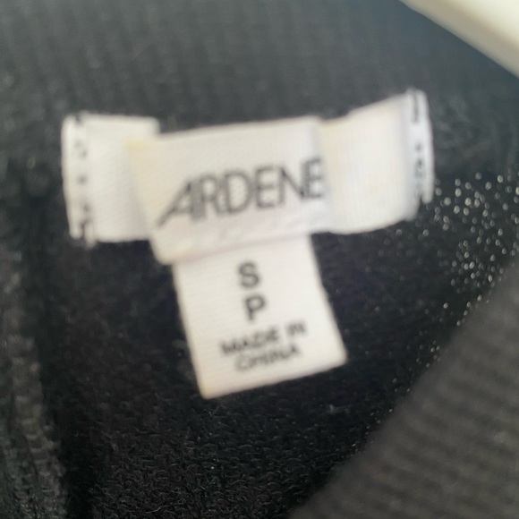 Black short top - Picture 3 of 3